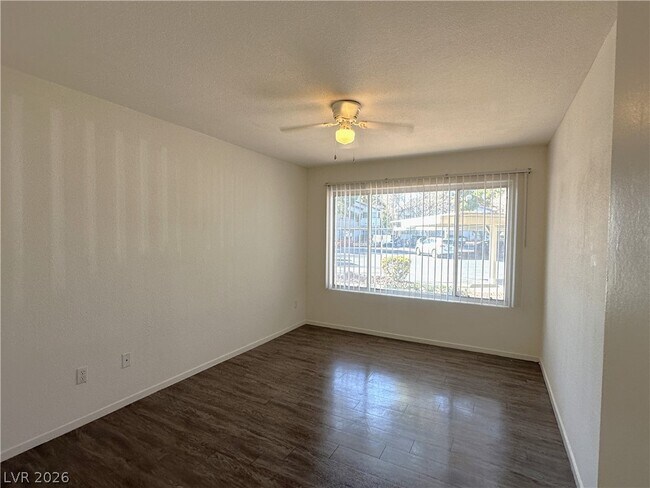 Building Photo - 3067 Key Largo Dr
