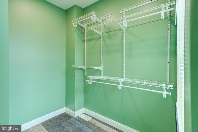 Building Photo - 2643 N Mascher St