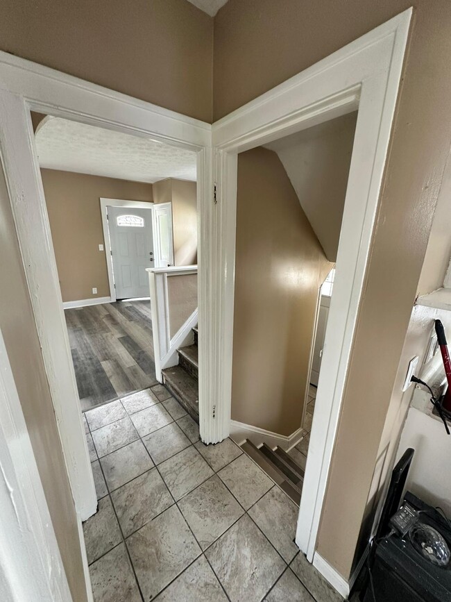 Building Photo - 11724 Jesse Ave