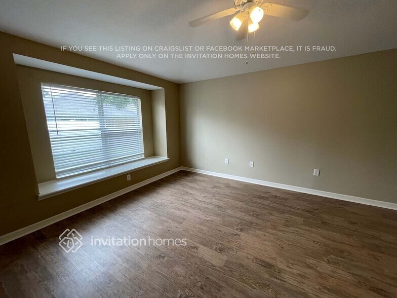 Building Photo - 24853 Siena Dr