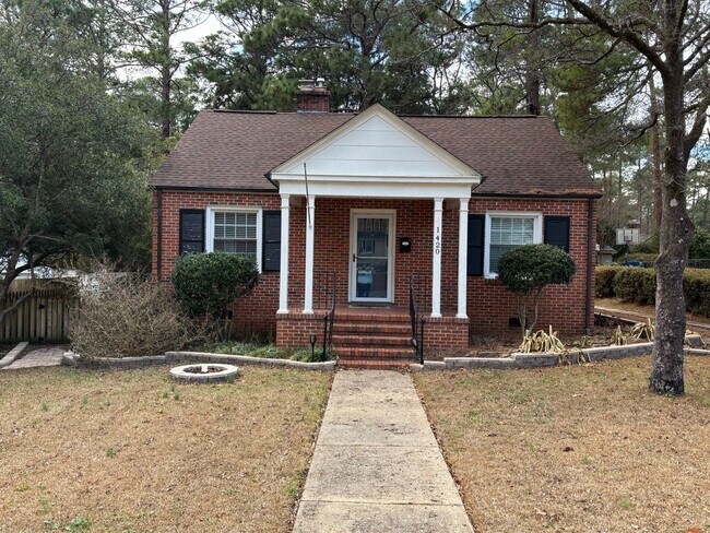 Building Photo - 1420 Pine Valley Loop