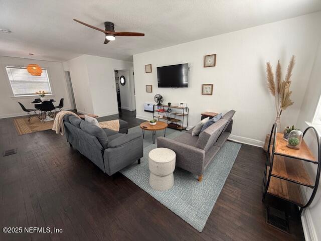 Building Photo - 2813 College St