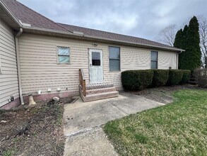 Building Photo - 6456 S Rim Cir