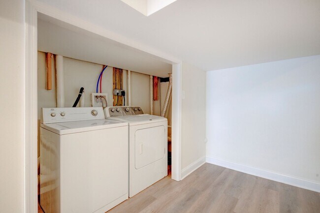 Building Photo - ? Spacious Living in the Heart of Philadelphia