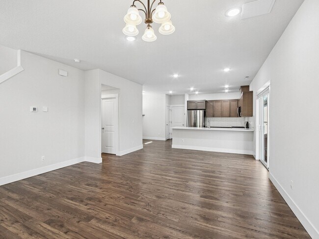 Building Photo - 15212 NW Cosmos St