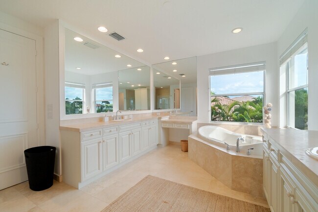 Building Photo - 4510 Island Reef Dr