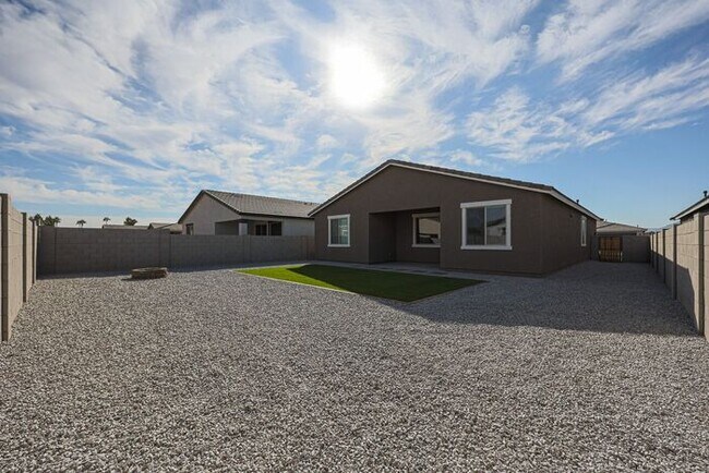 Building Photo - NEWLY BUILT HOME IN LAVEEN OFF 202 & DOBBI...