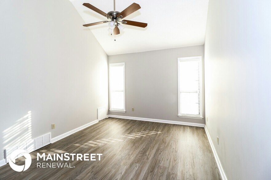 Building Photo - 5921 Pecan Trce