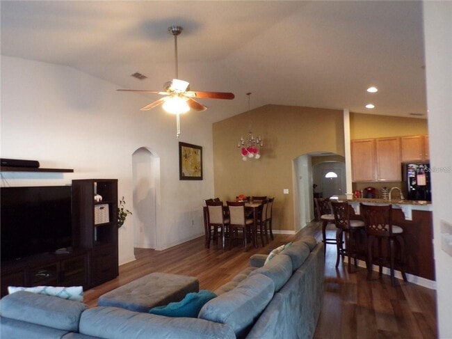 Building Photo - 10509 Bull Grass Dr