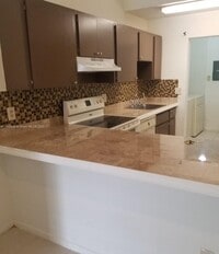 Building Photo - 3816 SW 69th Way