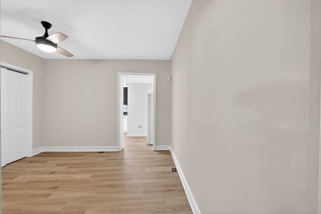 Building Photo - 2 Bedroom in New Castle