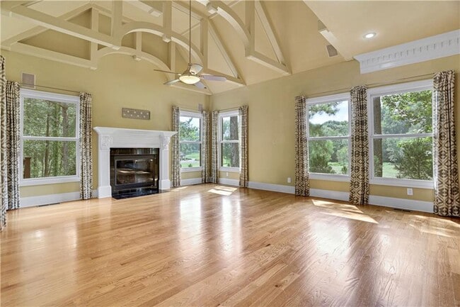 Building Photo - 6295 Windward Pkwy