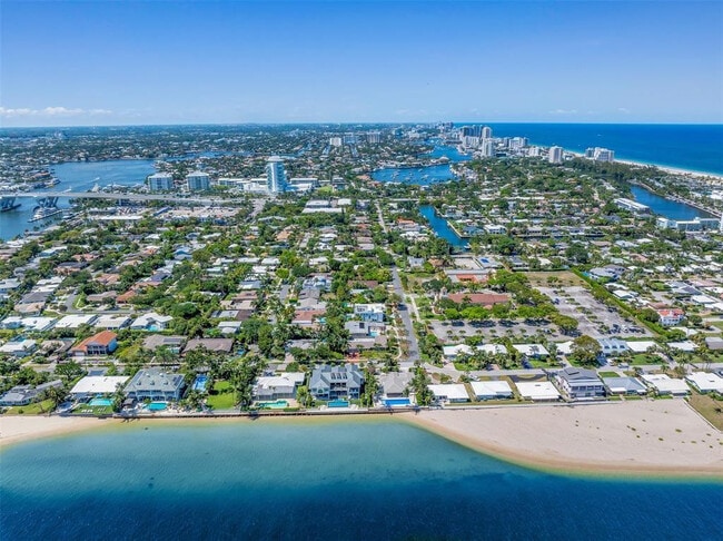 Building Photo - 2001 Marietta Dr