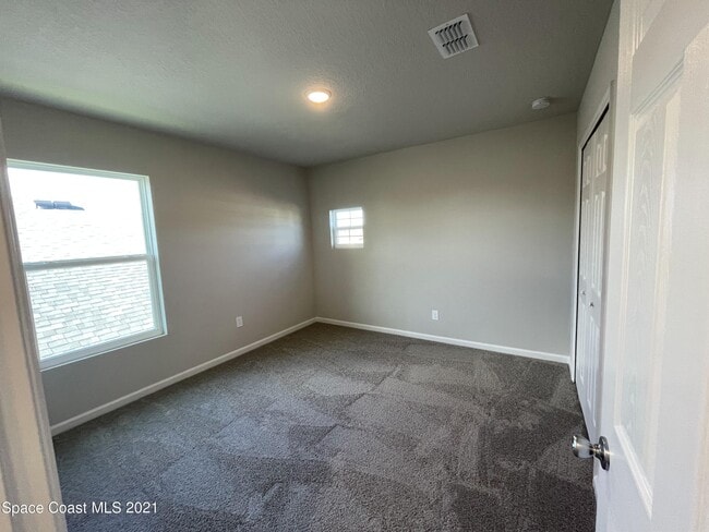 Building Photo - 655 Boughton Way