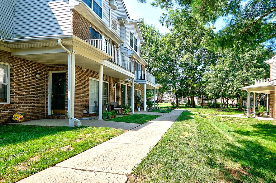 Building Photo - Andrews Corner Apartments