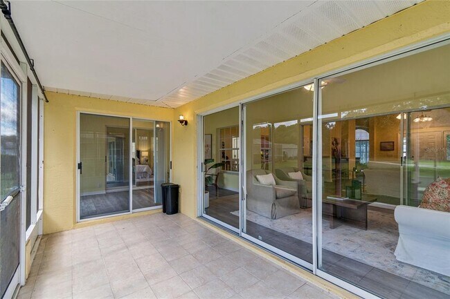 Building Photo - 12728 Flamingo Pkwy
