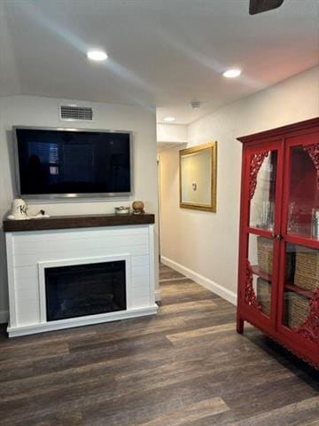 Building Photo - 2611 Peninsula Dr