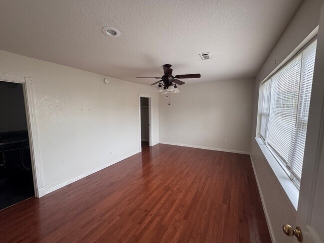 Building Photo - 110 McCurry Terrace