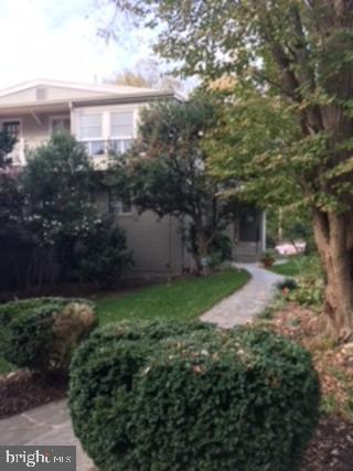 Building Photo - 1307 Lark Ln