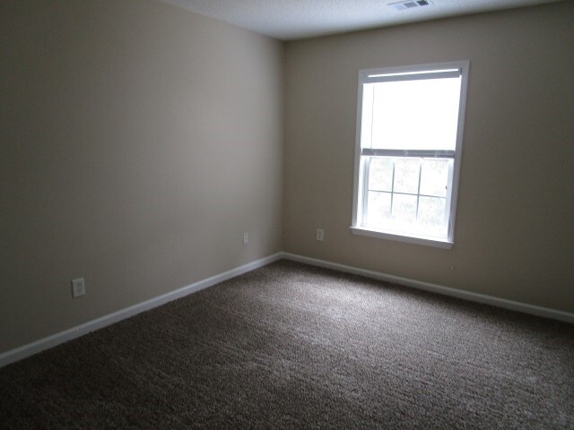 Building Photo - 226 Ashland Dr