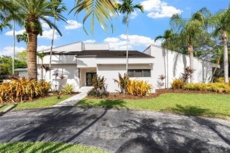 Building Photo - 17125 SW 80th Ct