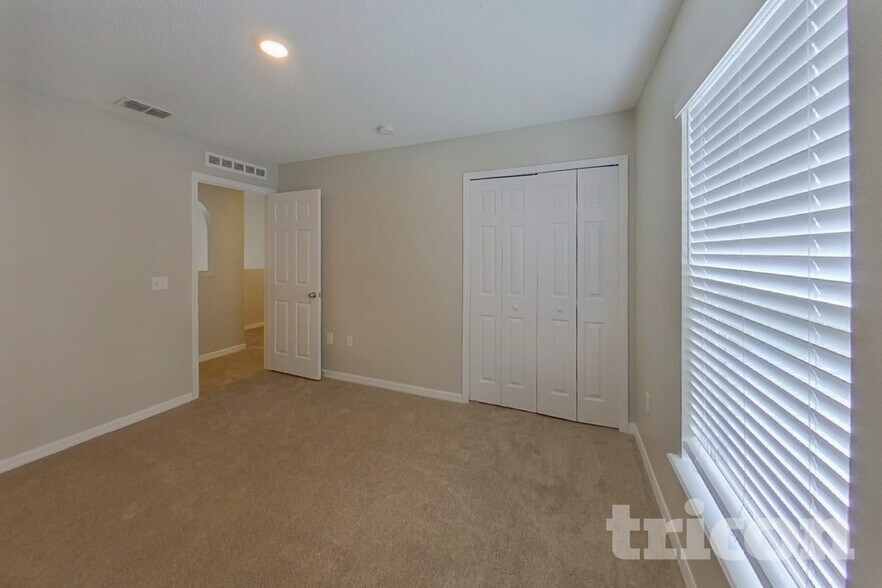 Building Photo - 1730 Sunset Ridge Dr