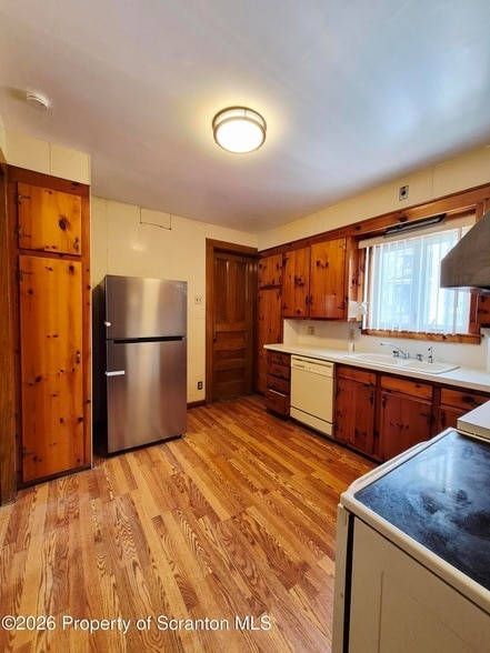 Building Photo - 109 Salem Ave