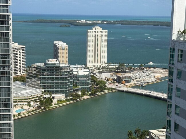 Building Photo - 77 SE 5th St