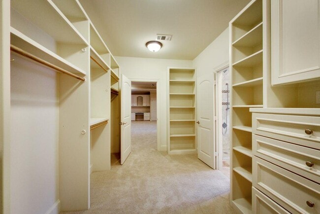 Building Photo - 4324 Ione St