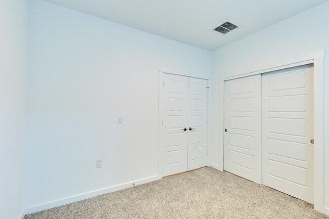 Building Photo - 13920 Lubeck Dr