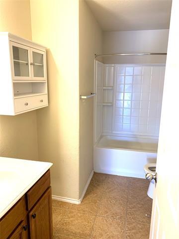 Building Photo - 9216 White Swan Pl