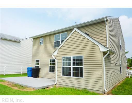 Building Photo - Stallion Village Single Family Home
