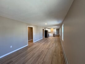 Building Photo - 60 Charles St