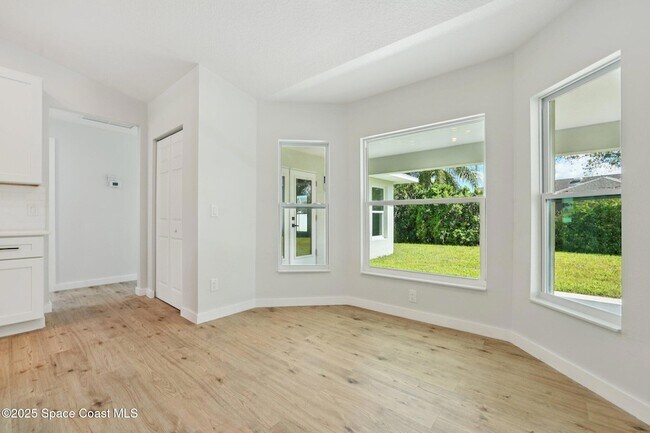 Building Photo - 1441 Eldron Blvd SE