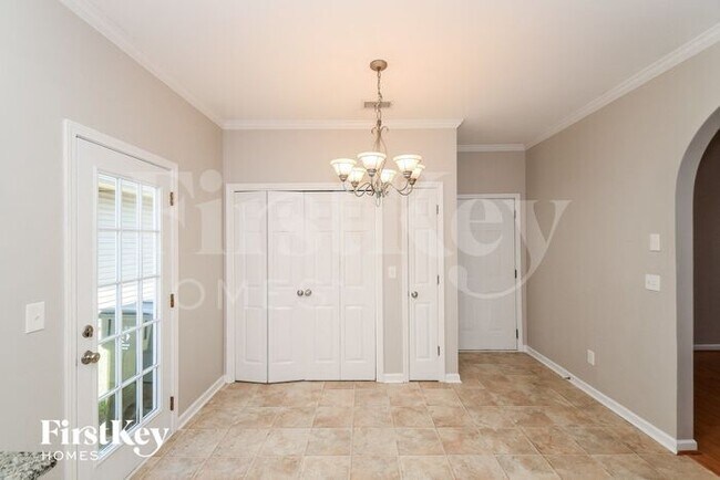 Building Photo - 388 Walker Way