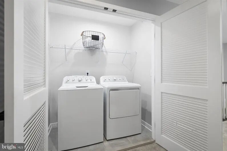 Building Photo - 606 Phalen Ct