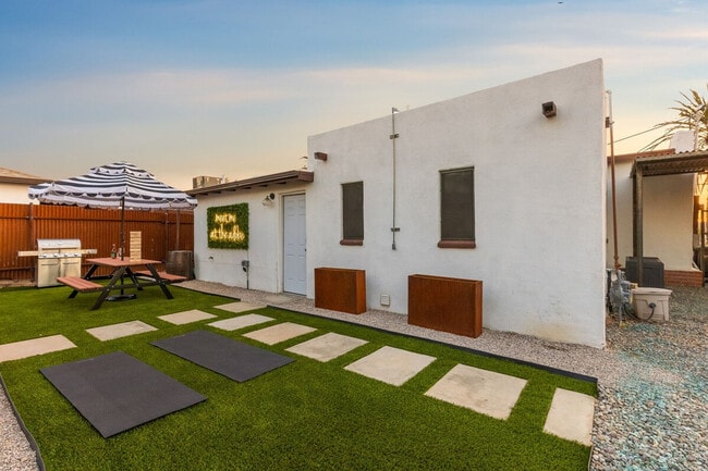 Building Photo - 1314 S 8th Ave