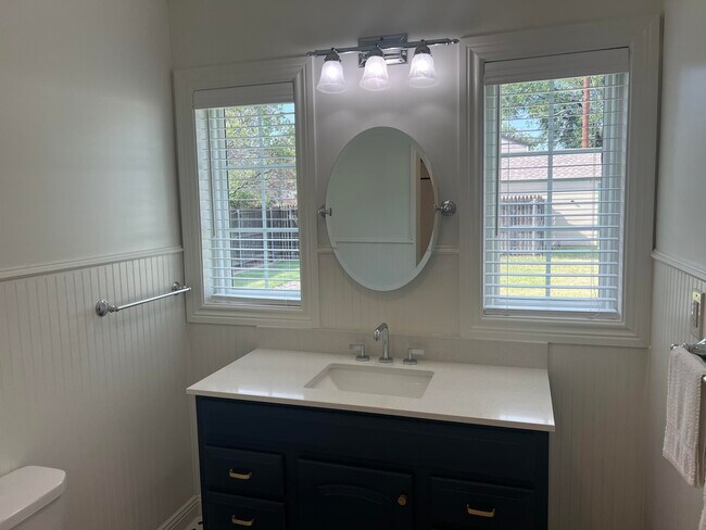 Building Photo - 2916 21st St