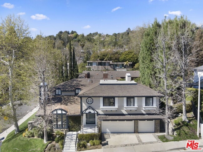 Building Photo - 2937 Deep Canyon Dr