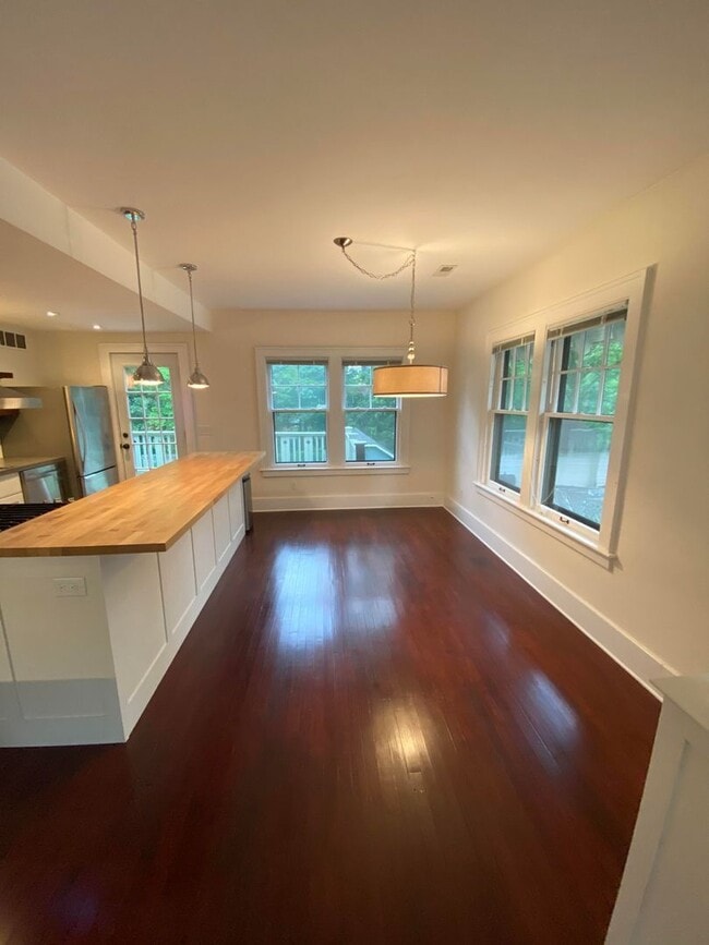 Building Photo - Three Bedroom Home in Grand Rapids