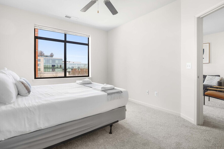 Building Photo - 305 10th Street South