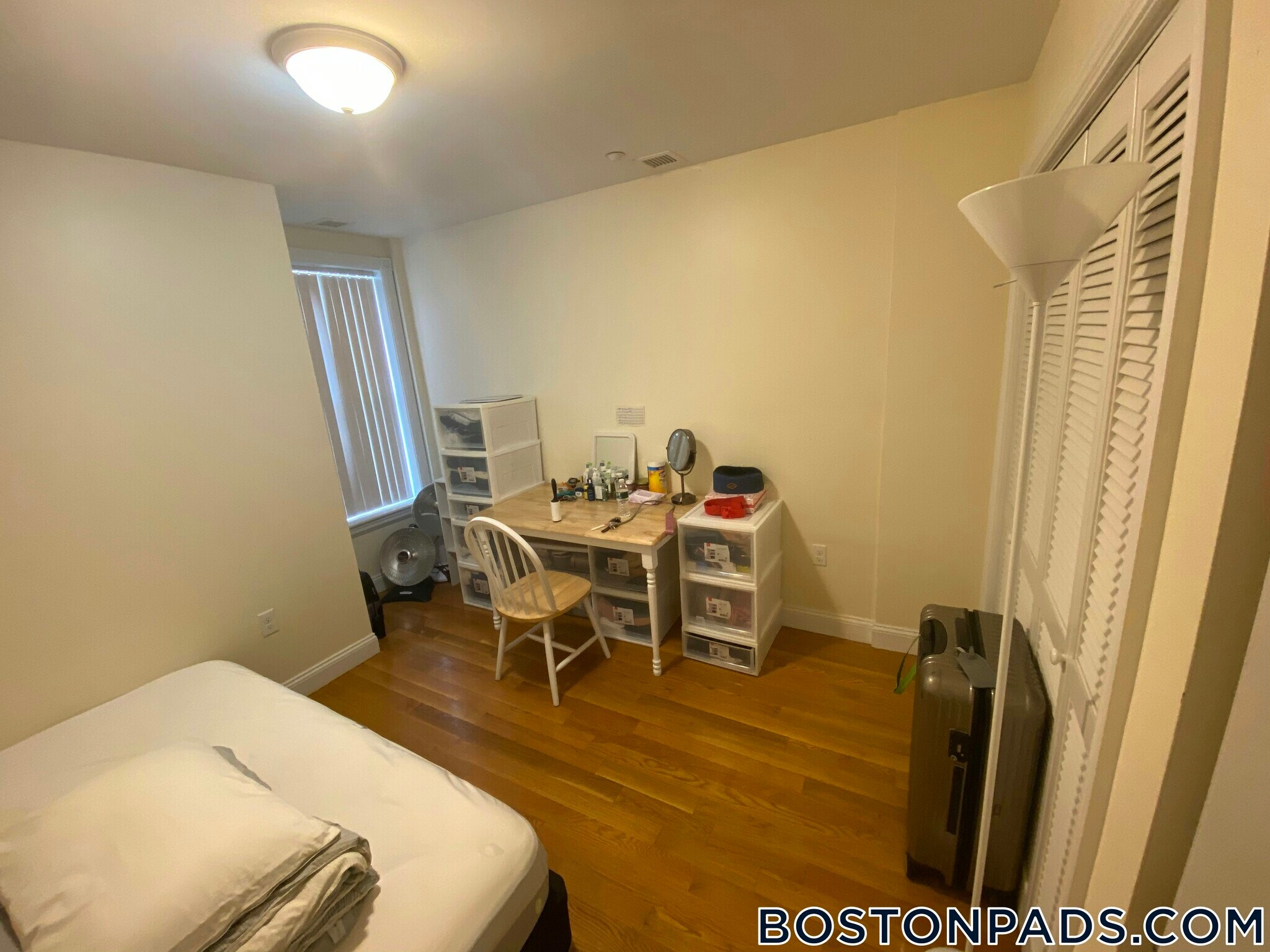 Building Photo - 90 Westland Ave