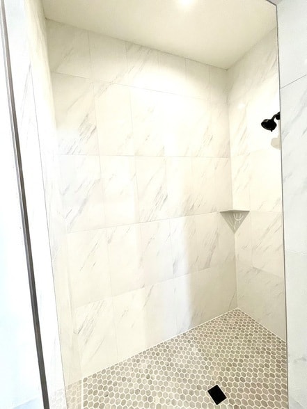 Building Photo - 706 Cirrus Ln