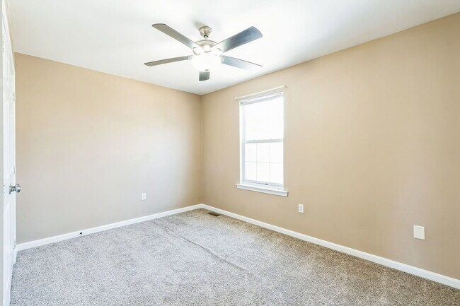 Building Photo - 10831 Alyssa Ln
