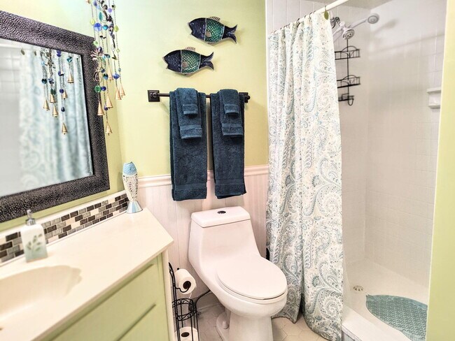 Building Photo - 2400 S Ocean Dr