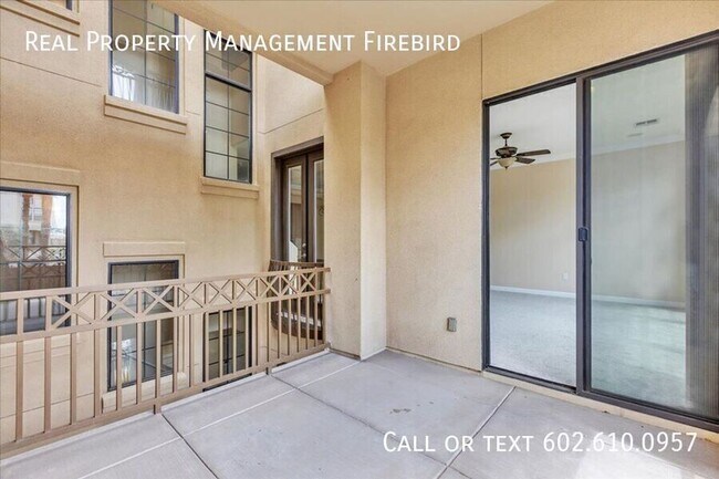 Building Photo - 7297 N Scottsdale Rd