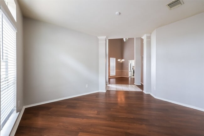 Building Photo - 9926 Murray Landing