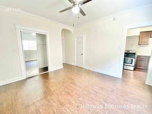Building Photo - 4346 Lockwood Ave