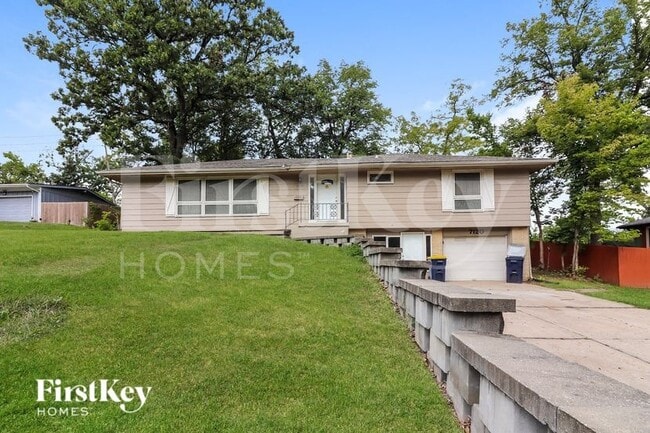 Building Photo - 7120 Eastern Ave