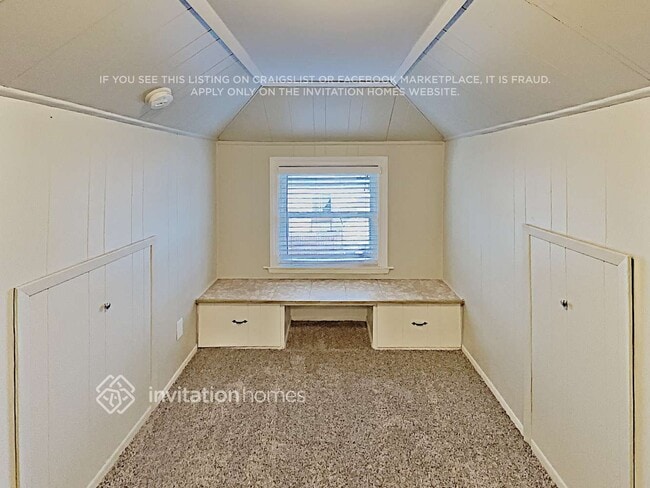 Building Photo - 7938 W Elmgrove Dr